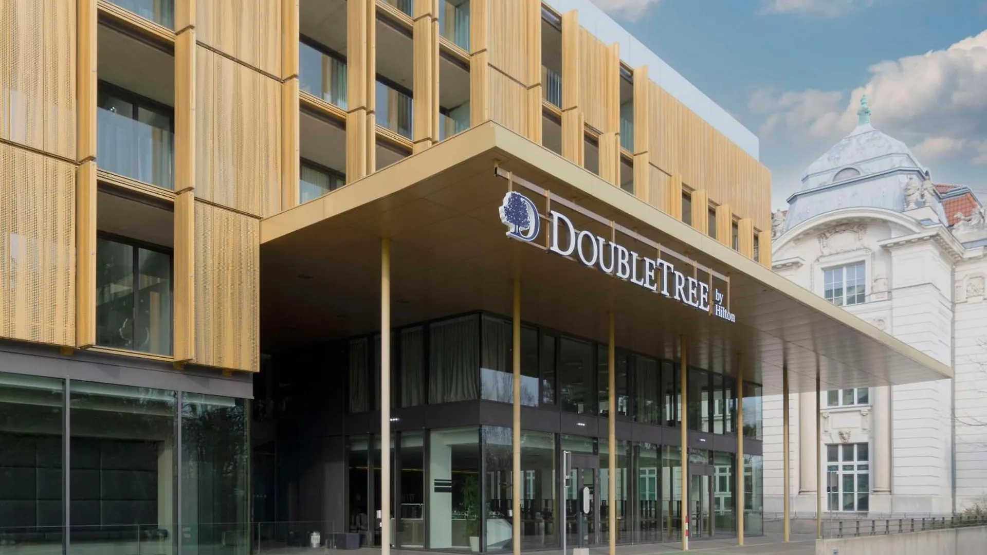 Doubletree By Hilton Vienna Schonbrunn Otel