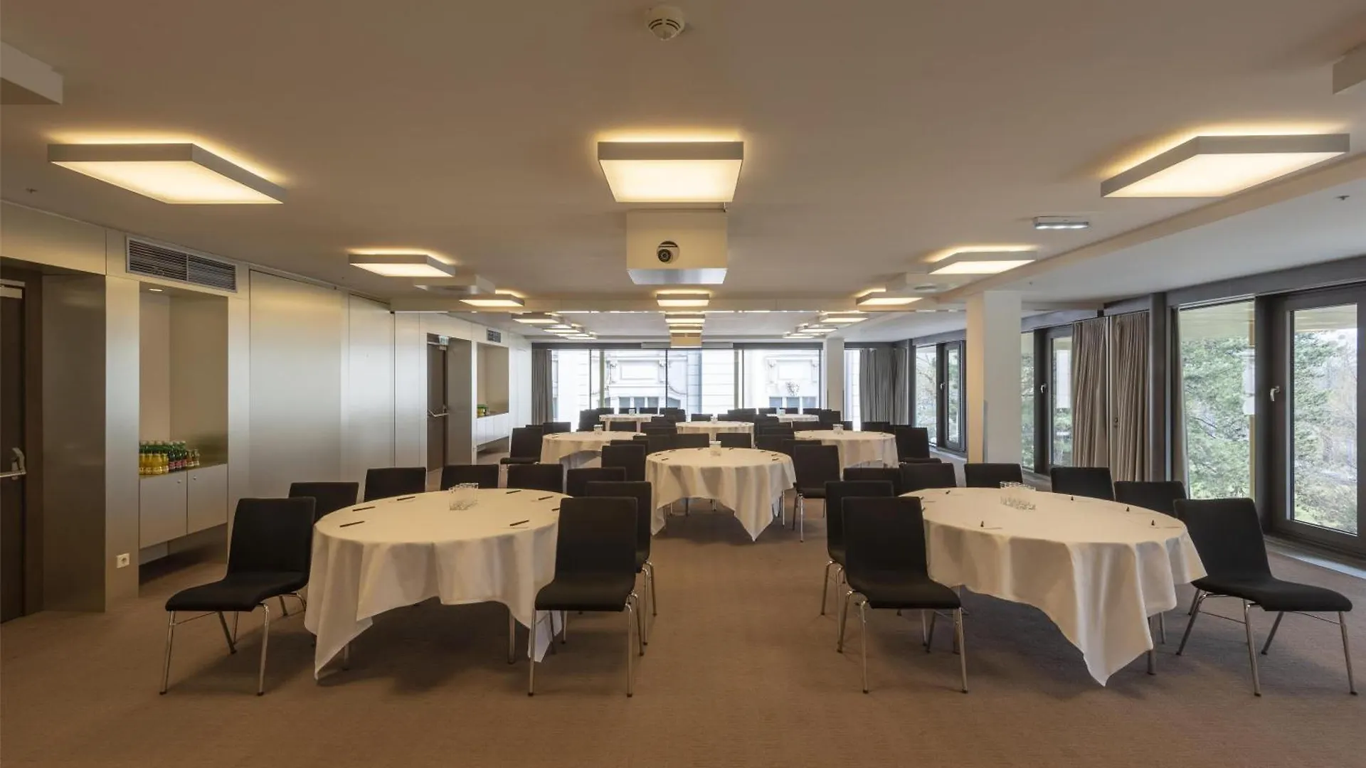 Hotel Doubletree By Hilton Vienna Schonbrunn 4*,  Rakousko