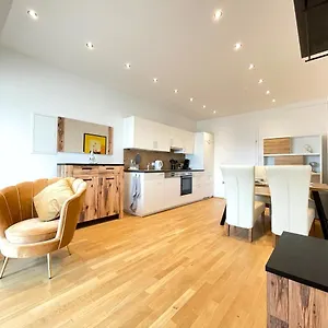 Stylisches In Grazer Bestlage , Graz Austria
