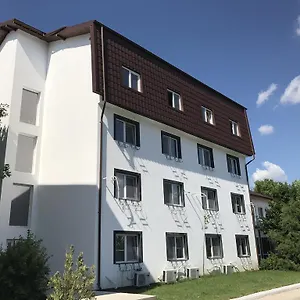 Pensiunea 3*, Otopeni România