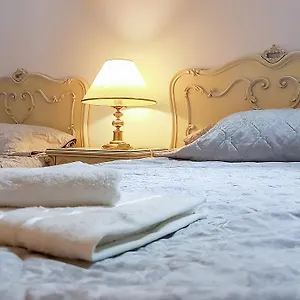 Fundeni 3*, Bucureşti România