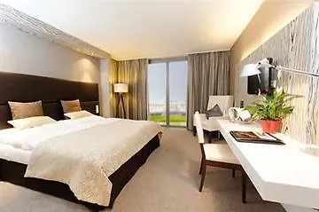 Doubletree By Hilton Vienna Schonbrunn Hotel