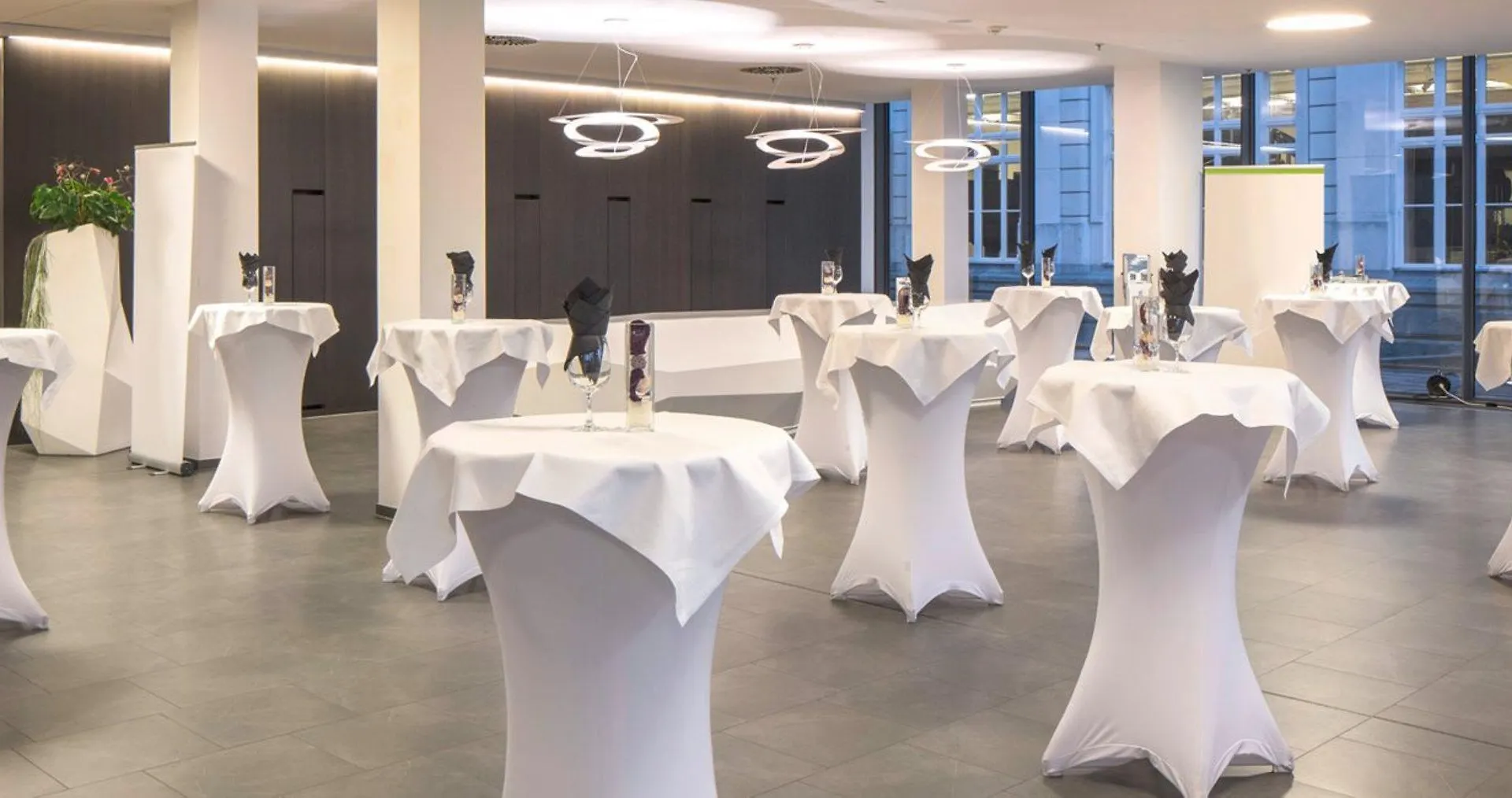 Doubletree By Hilton Vienna Schonbrunn Hotel